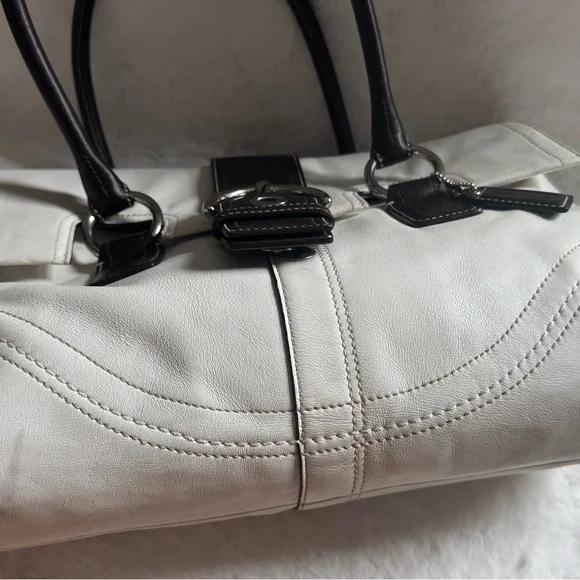 Coach Soho Buckle Flap Satchel Bag + Matching Wallet Leather Authentic - Picture 7 of 10